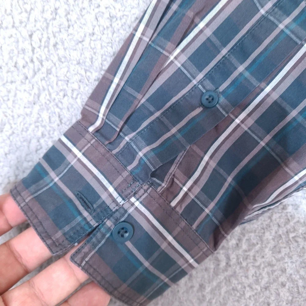 The North‎ Face Shirt Mens Medium Aqua Blue Gray Plaid Button Down Long Sleeve